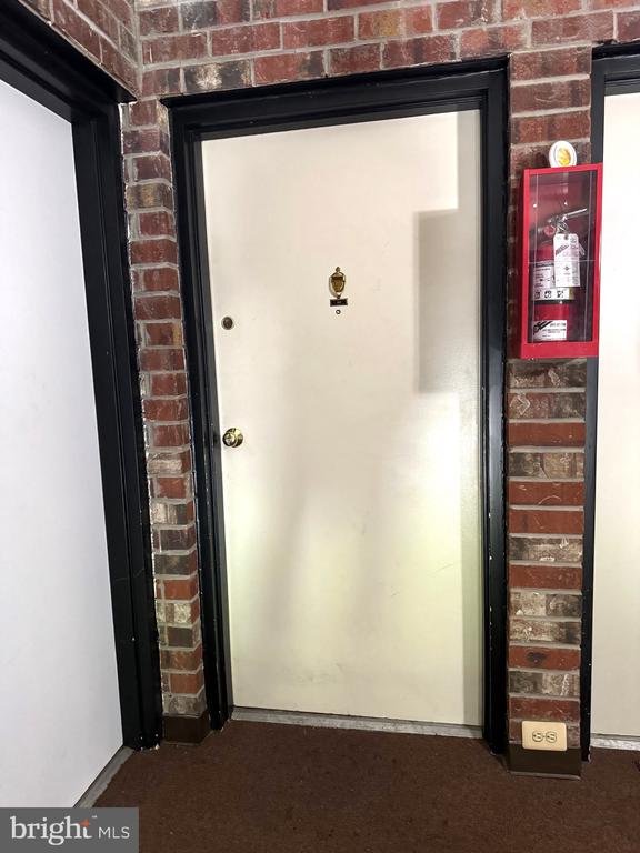 1531 COLONIAL DRIVE 302