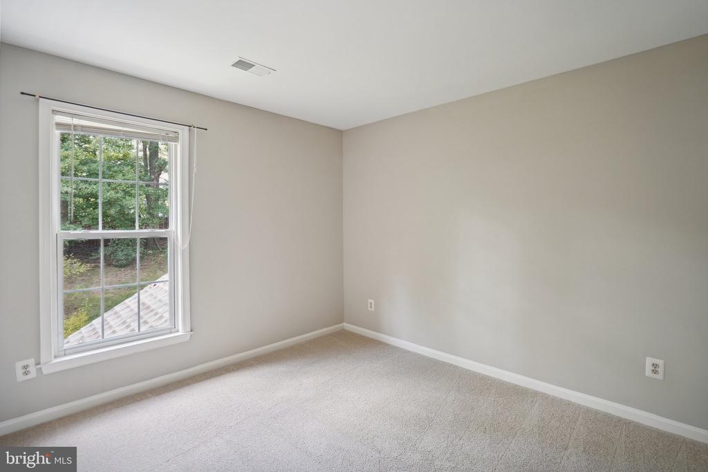 5359 DEVOE COURT