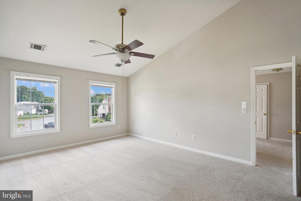 5359 DEVOE COURT
