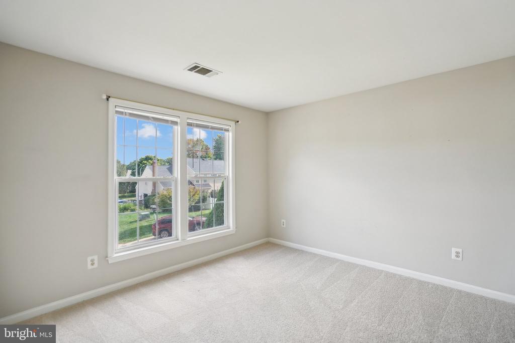 5359 DEVOE COURT