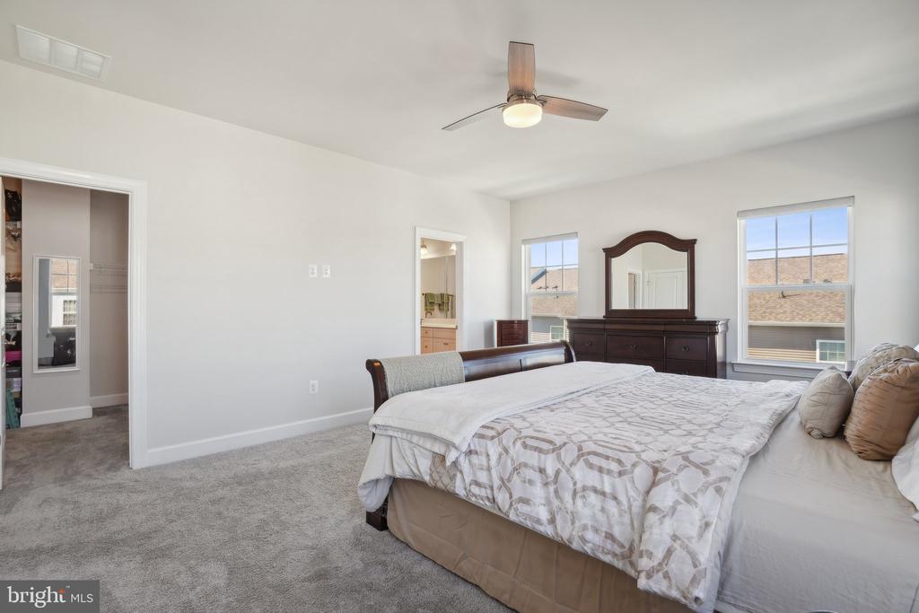 10562 WATERBURY WOODS WAY