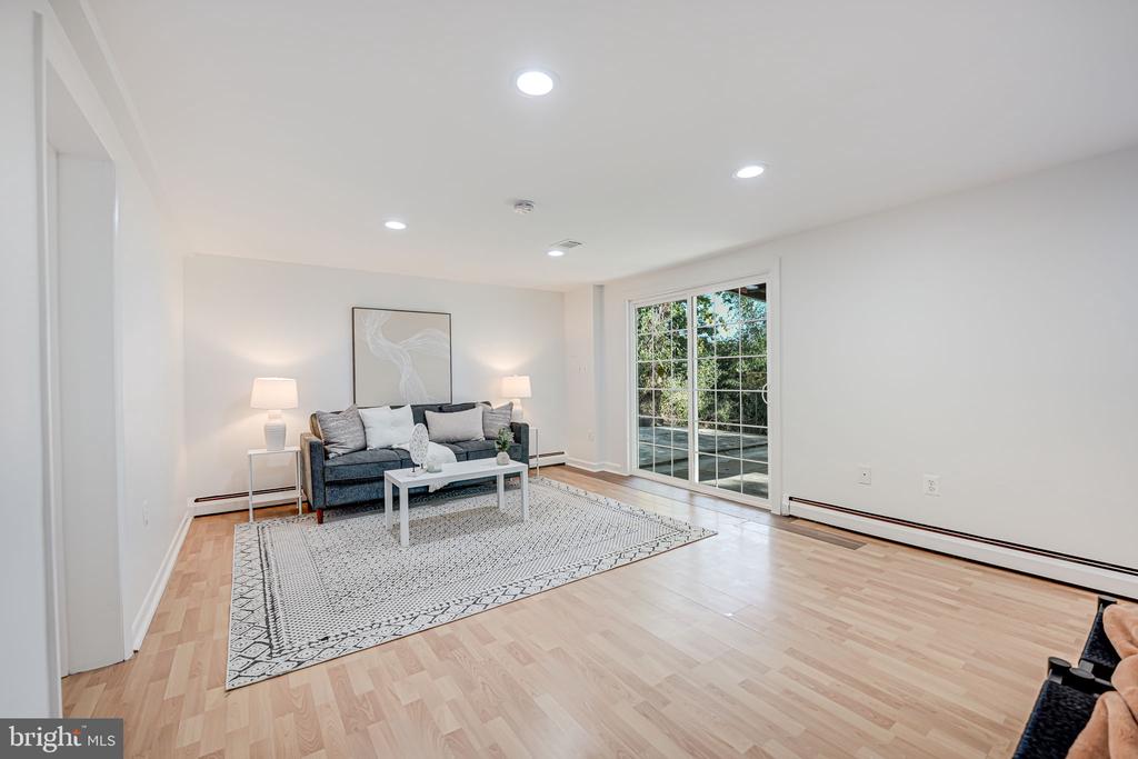 1917 YORK DRIVE