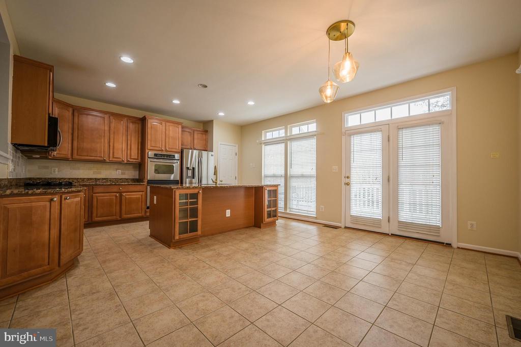2215 POTOMAC CLUB PARKWAY 27