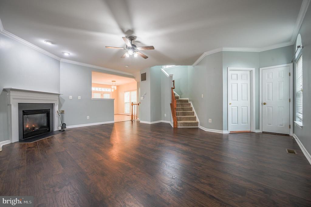 2215 POTOMAC CLUB PARKWAY 27