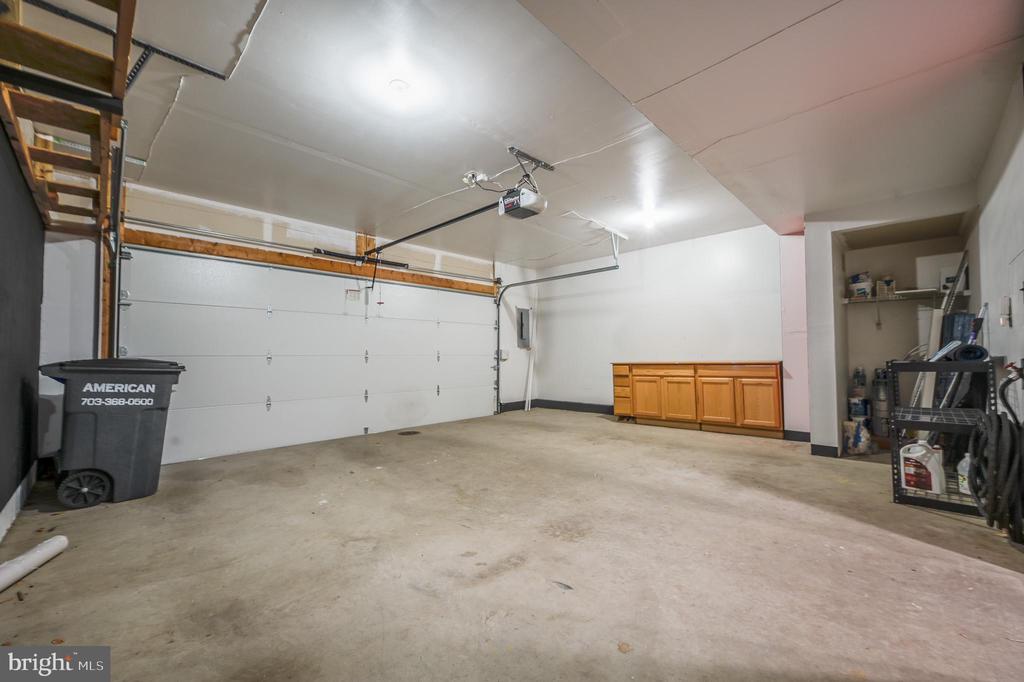 2215 POTOMAC CLUB PARKWAY 27