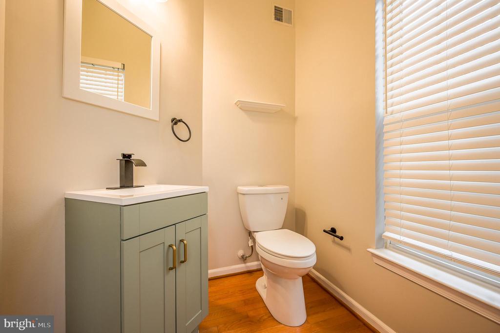 2215 POTOMAC CLUB PARKWAY 27