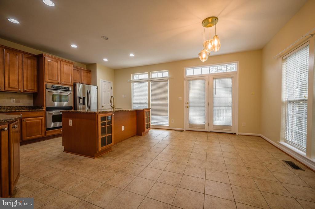 2215 POTOMAC CLUB PARKWAY 27