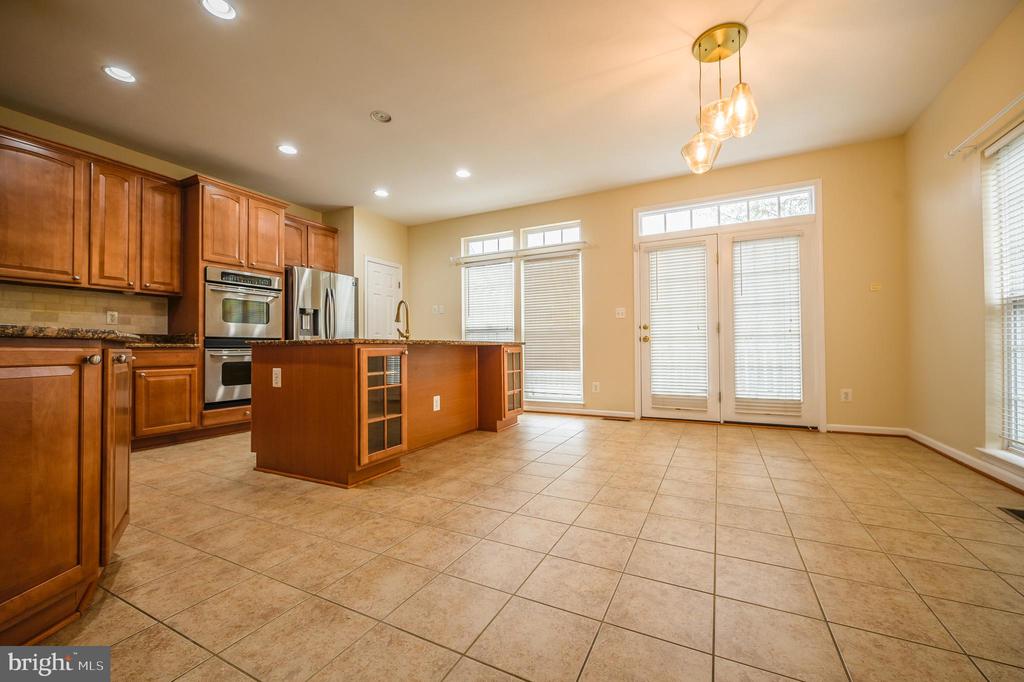 2215 POTOMAC CLUB PARKWAY 27