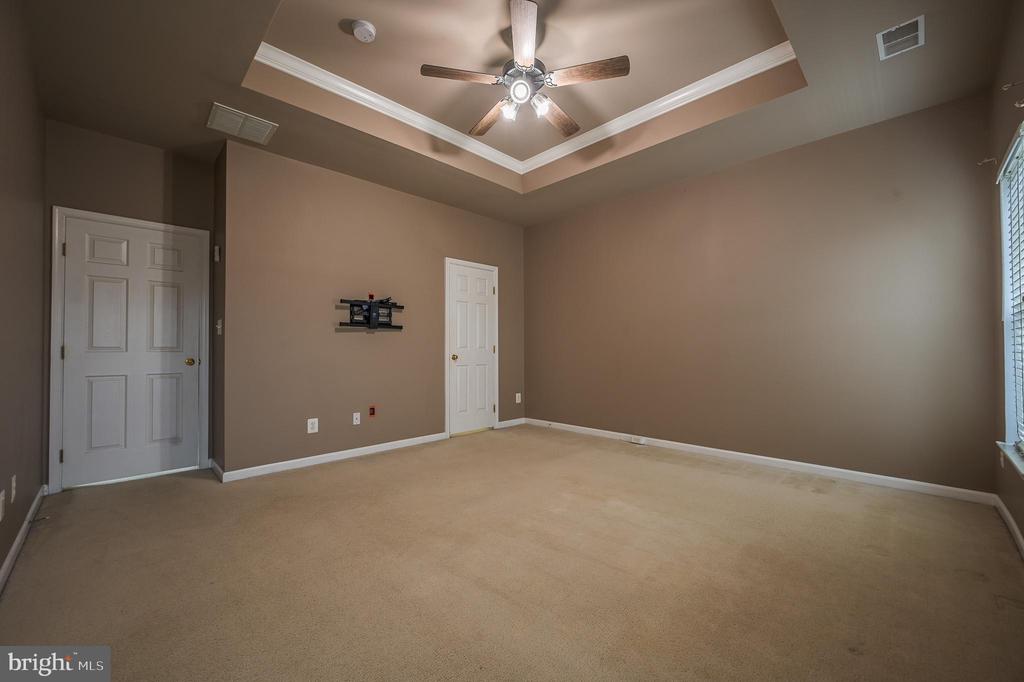 2215 POTOMAC CLUB PARKWAY 27