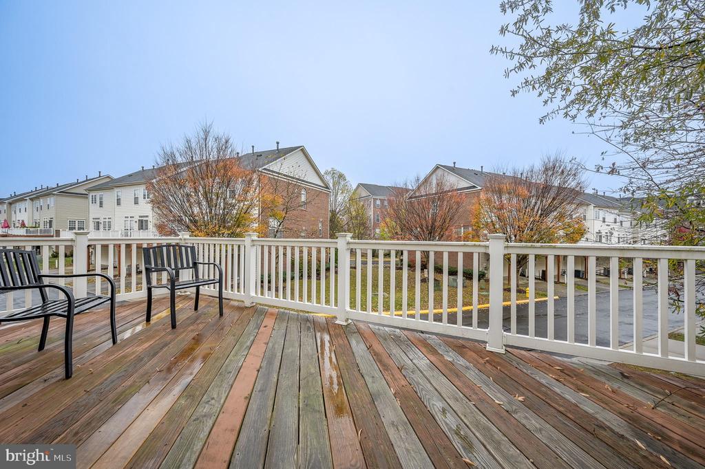 2215 POTOMAC CLUB PARKWAY 27