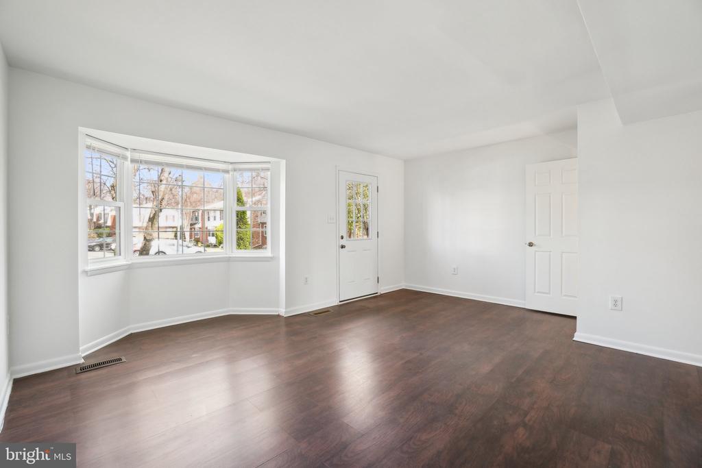 3413 CASTLE HILL DRIVE