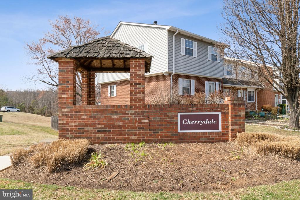 3413 CASTLE HILL DRIVE