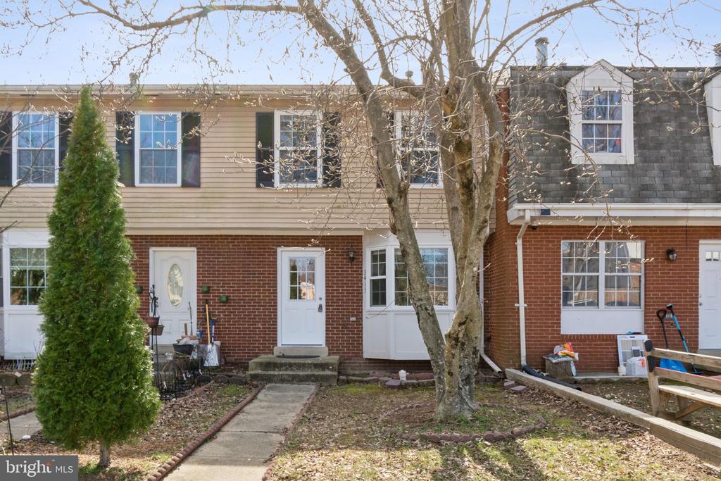 3413 CASTLE HILL DRIVE