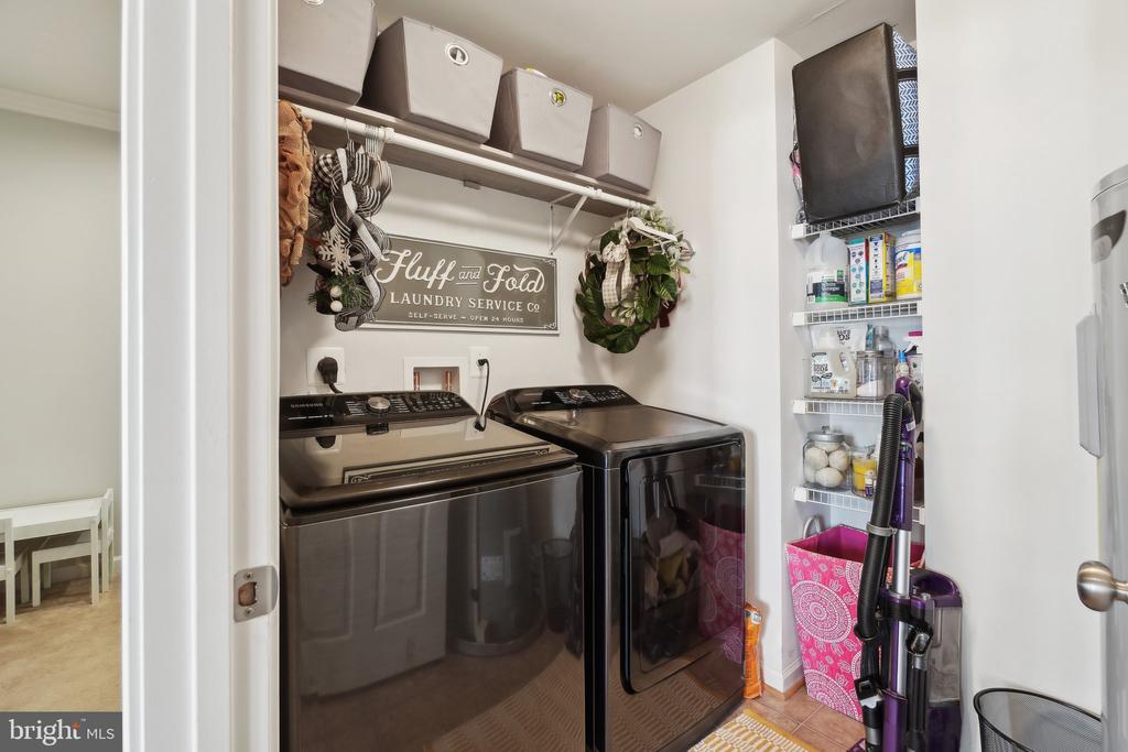 2541 EASTBOURNE DRIVE 256