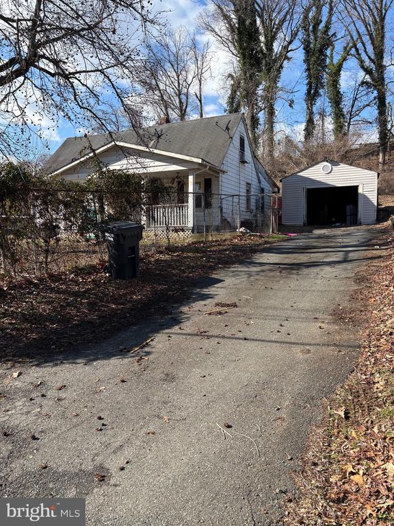 18516 OLD TRIANGLE ROAD