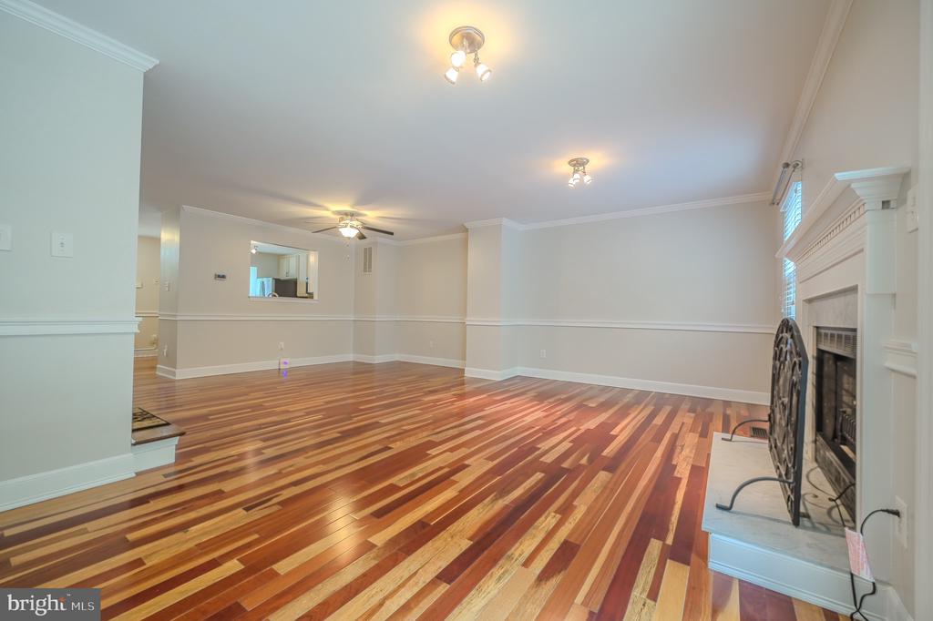 2764 BRIER POND CIRCLE