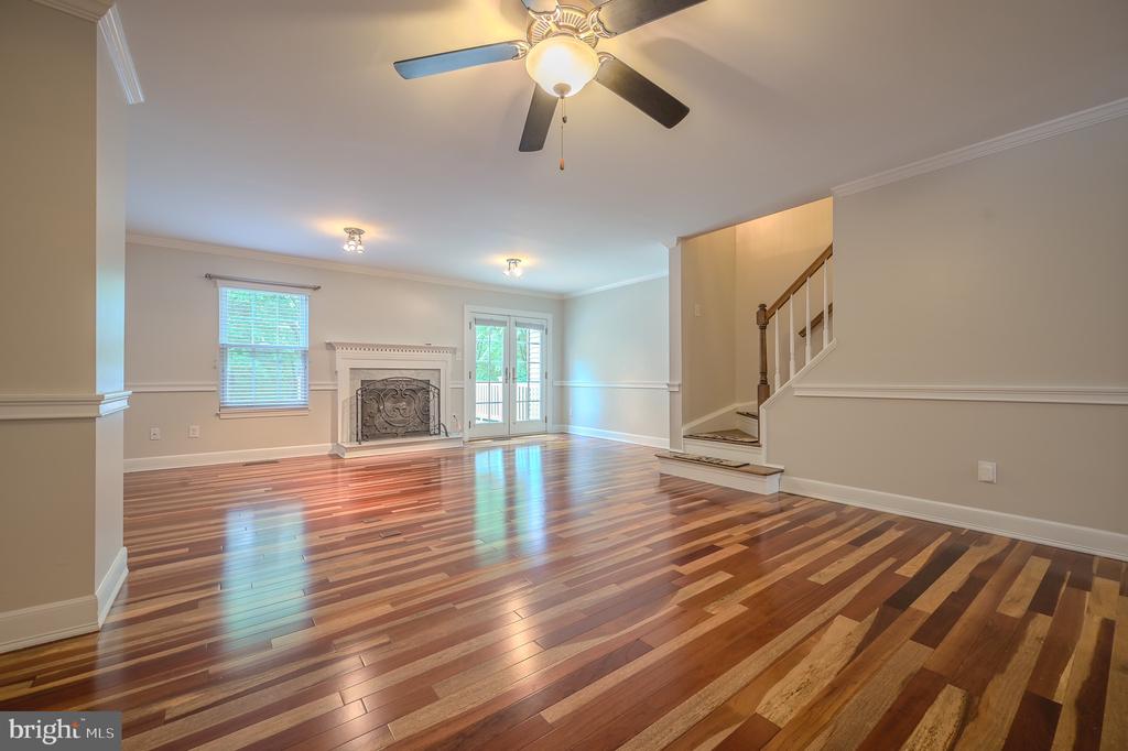2764 BRIER POND CIRCLE