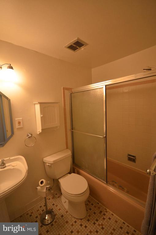 12713 GORDON BOULEVARD 12713