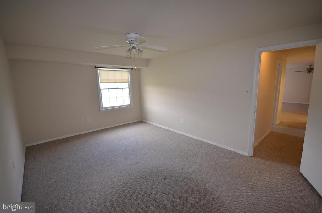 12713 GORDON BOULEVARD 12713