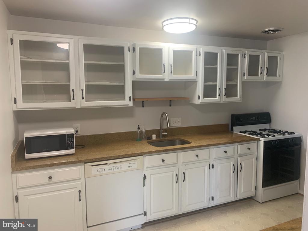 12713 GORDON BOULEVARD 12713