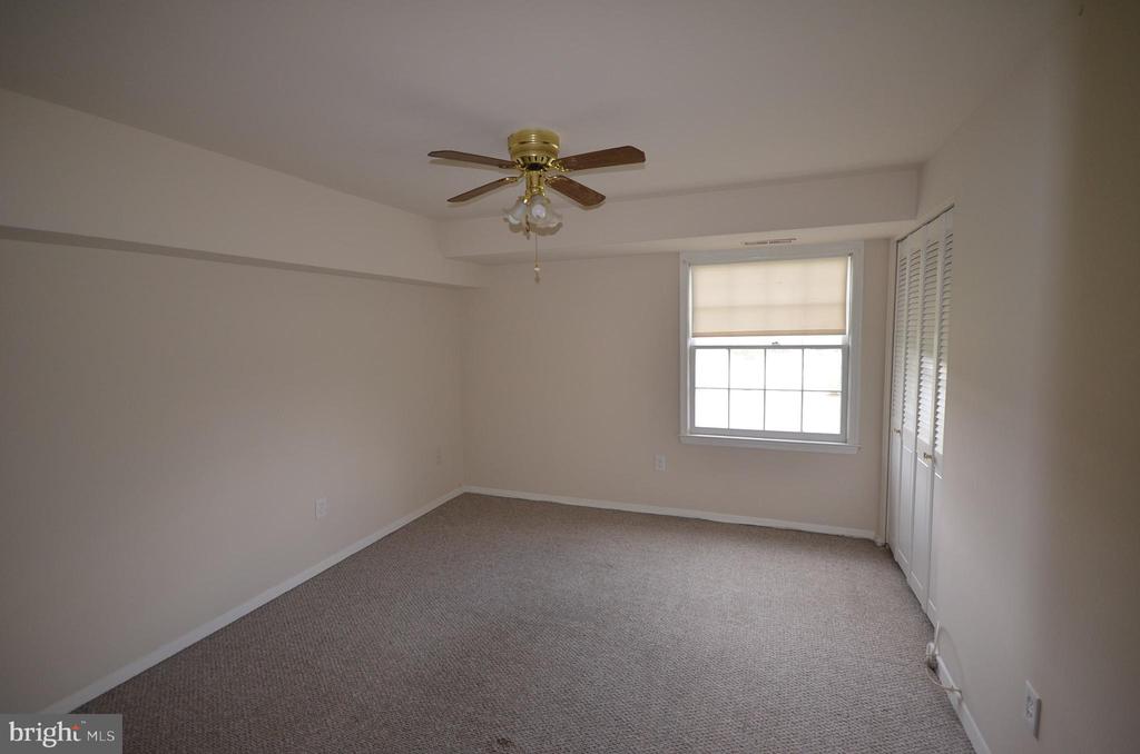 12713 GORDON BOULEVARD 12713