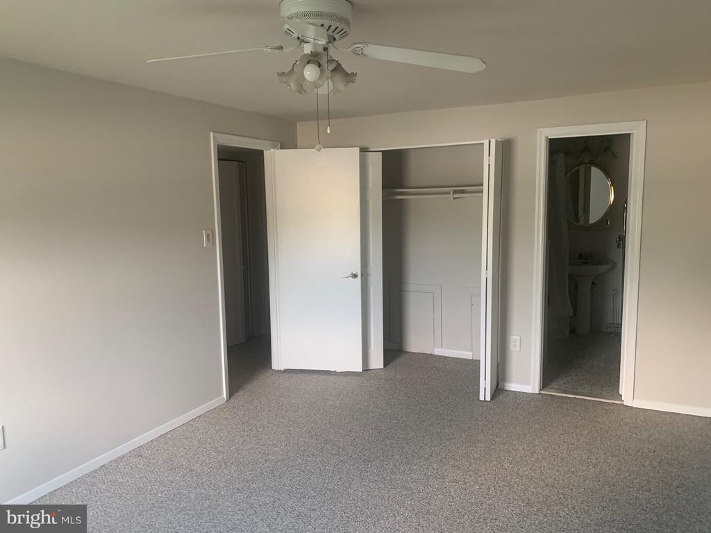 12713 GORDON BOULEVARD 12713