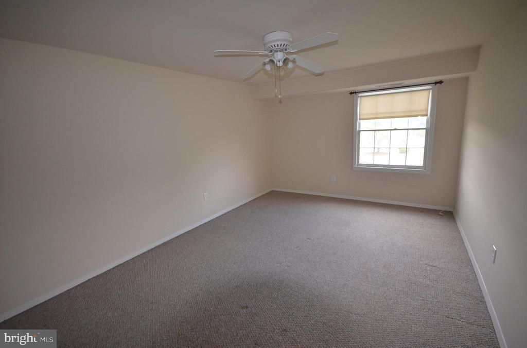 12713 GORDON BOULEVARD 12713