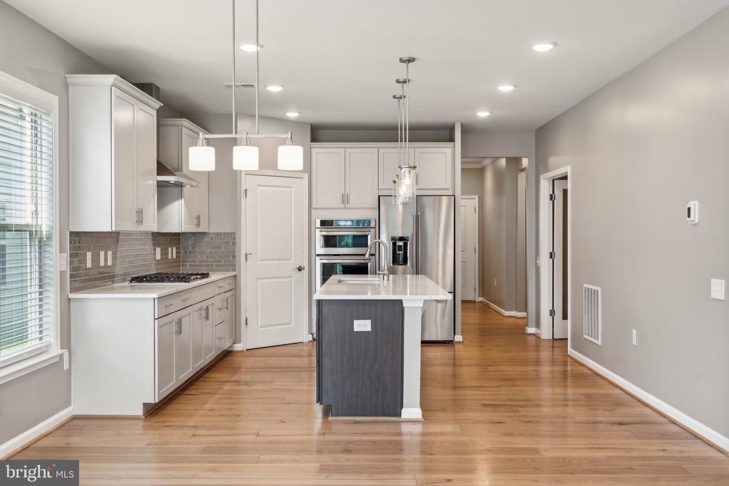 16093 CALLA LILY LANE