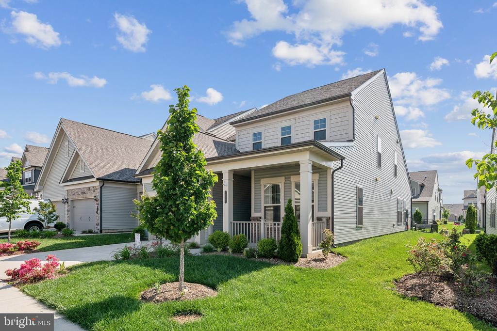 16093 CALLA LILY LANE