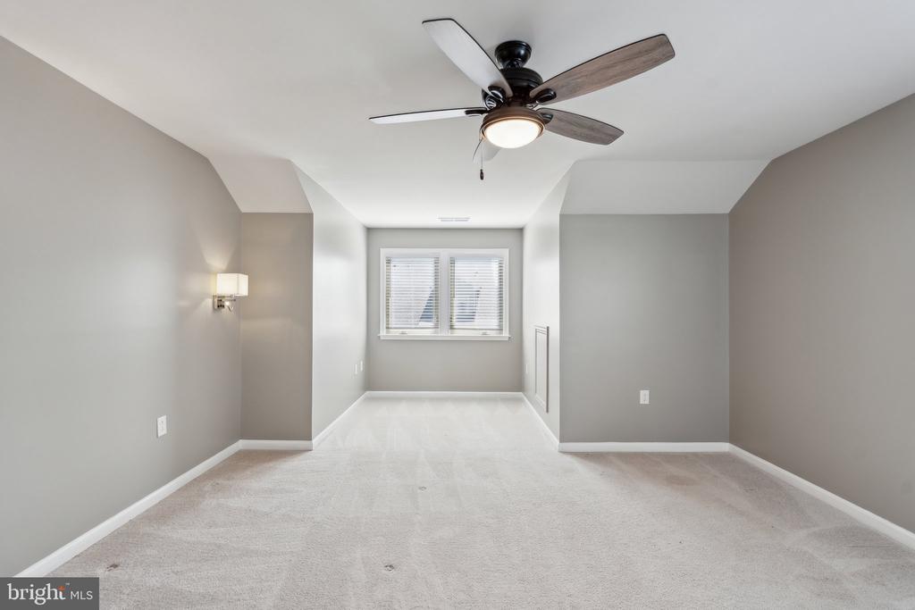 16093 CALLA LILY LANE