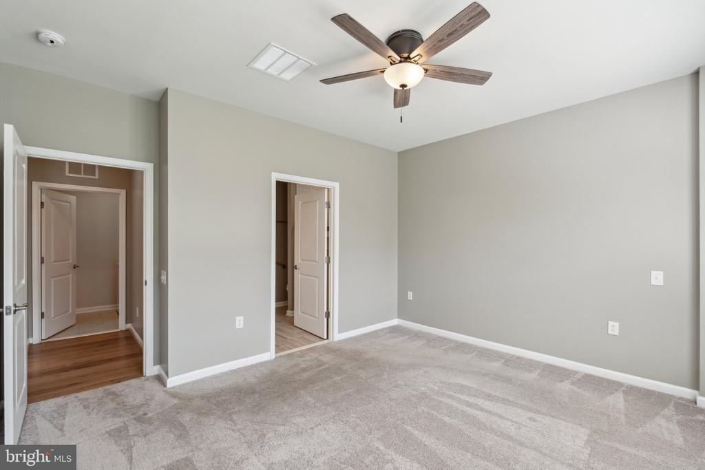 16093 CALLA LILY LANE