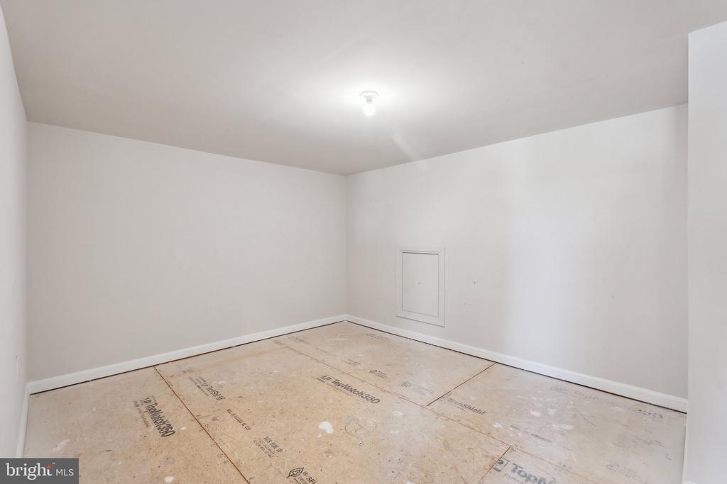 16093 CALLA LILY LANE