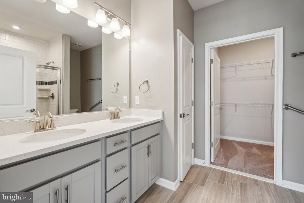 16093 CALLA LILY LANE