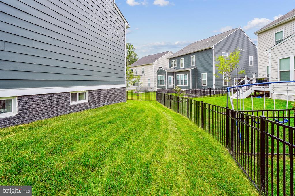 17787 WHITE CAMPION WAY