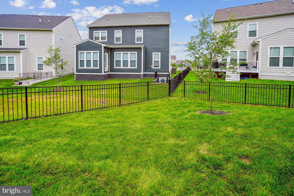 17787 WHITE CAMPION WAY