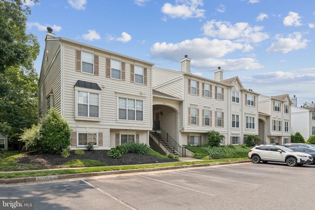 11193 RIENZI PLACE 203