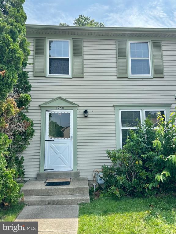 1960 FOUNTAINBROOK COURT