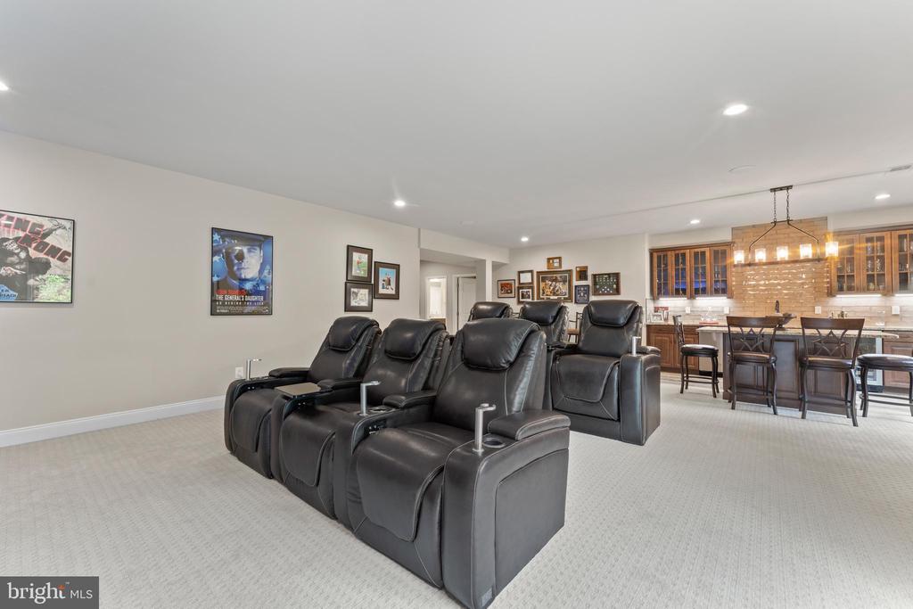6238 CHANCELLORSVILLE DRIVE