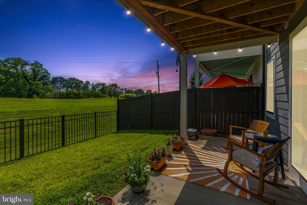 609 ANGELFISH WAY