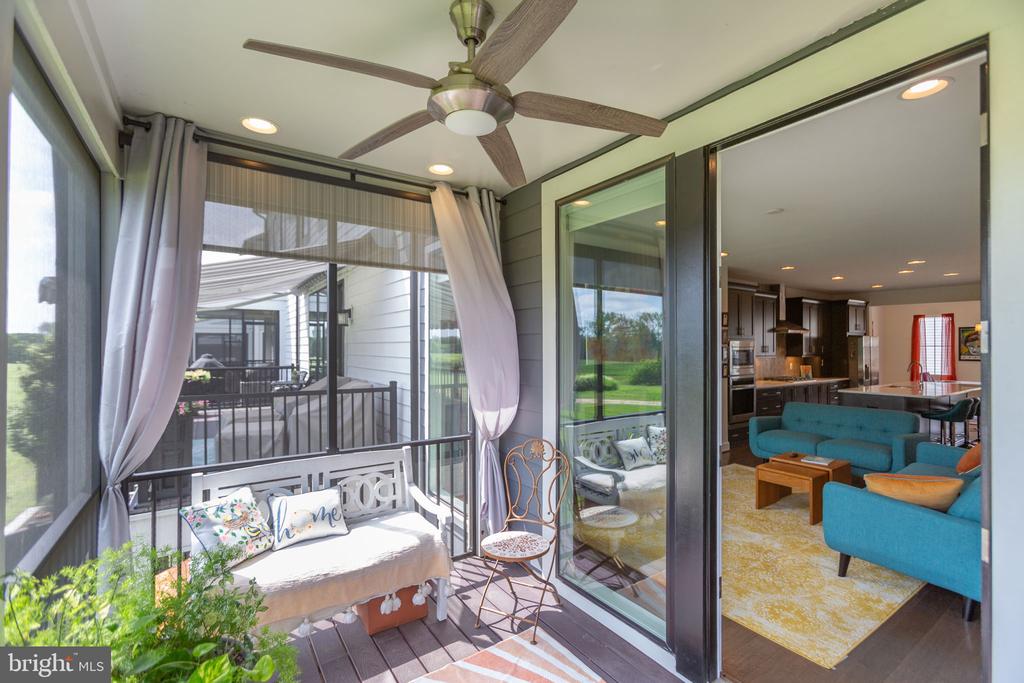 609 ANGELFISH WAY