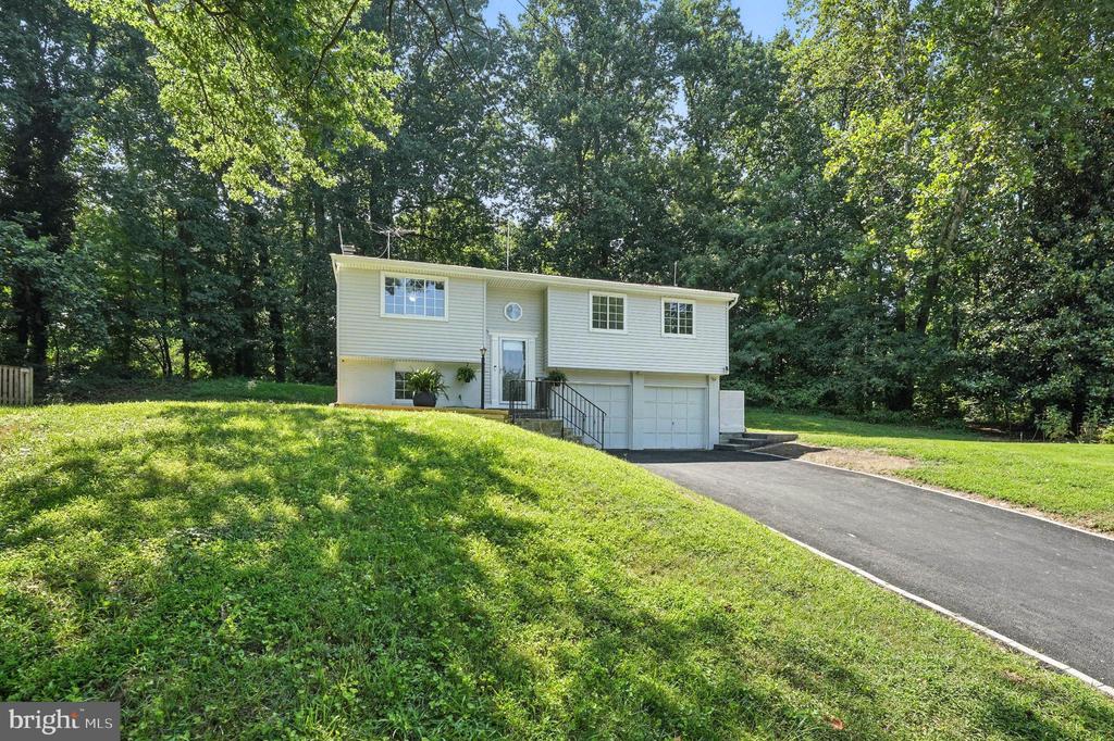 2527 TABOR COURT
