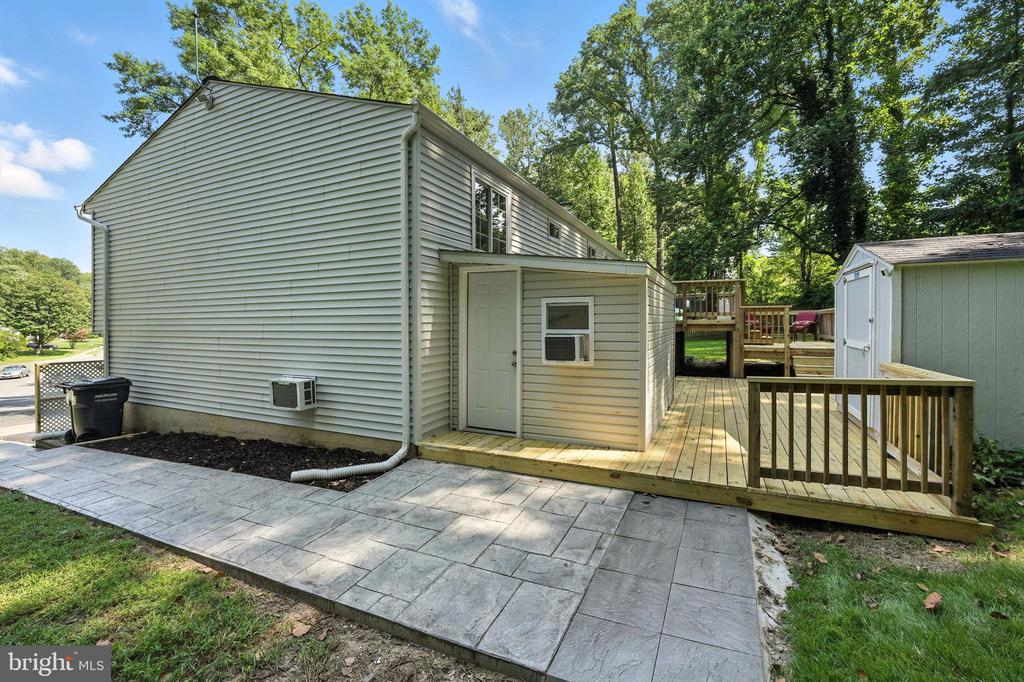 2527 TABOR COURT