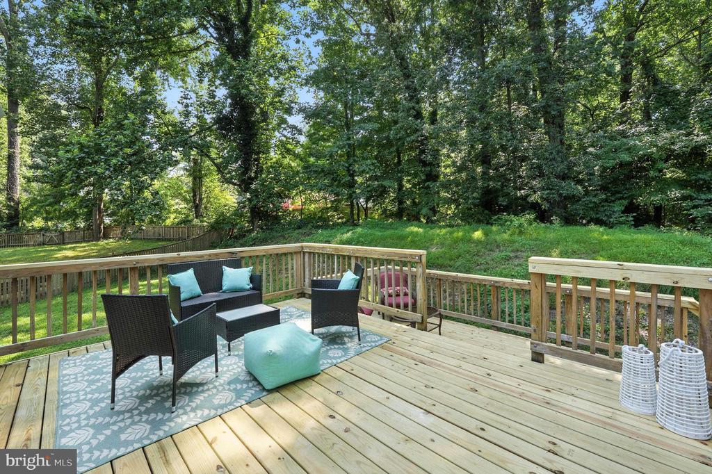 2527 TABOR COURT