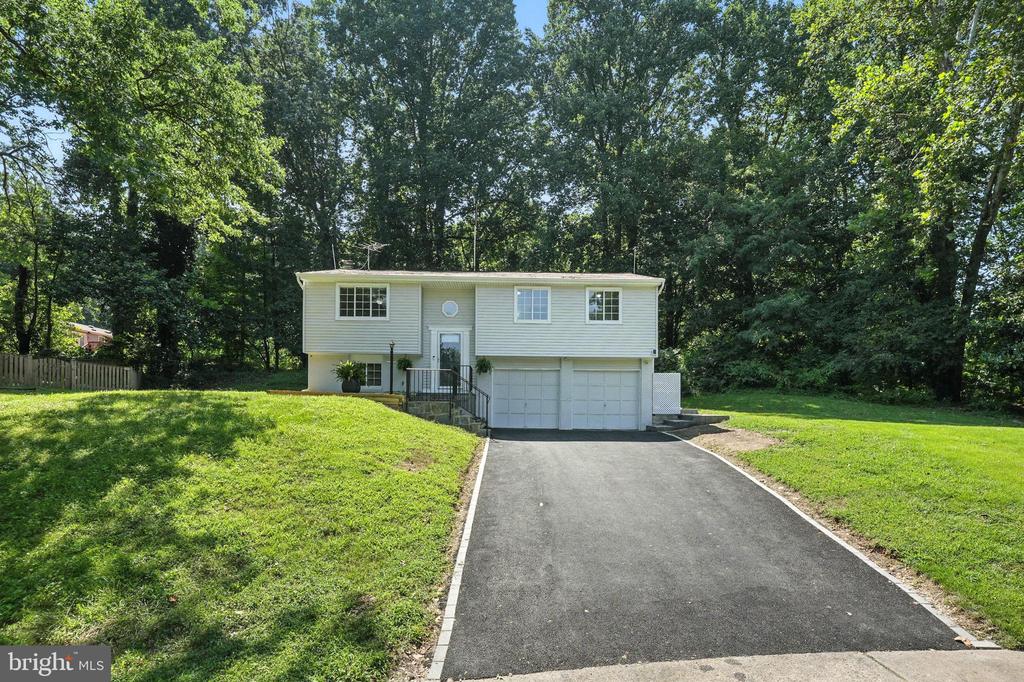 2527 TABOR COURT