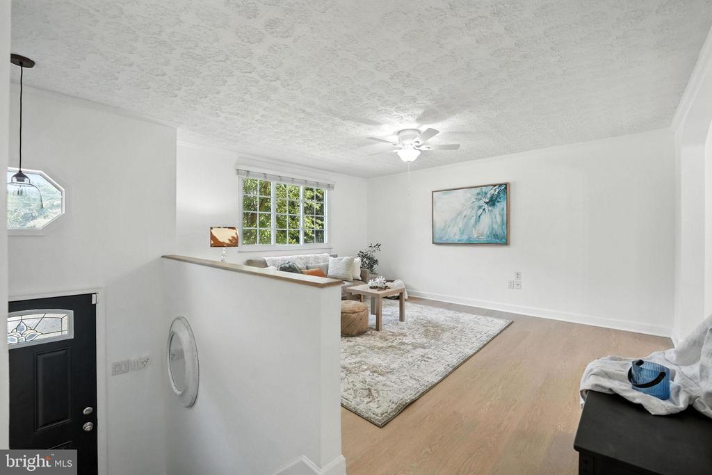 2527 TABOR COURT