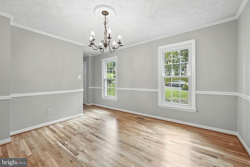 16211 SUNNY KNOLL DRIVE