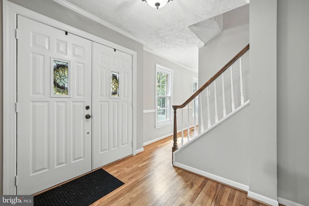 16211 SUNNY KNOLL DRIVE