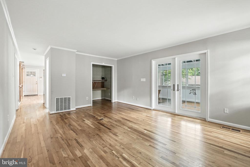 16211 SUNNY KNOLL DRIVE
