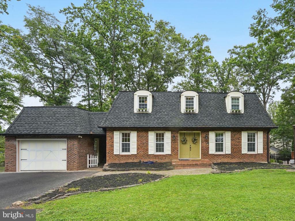 16211 SUNNY KNOLL DRIVE