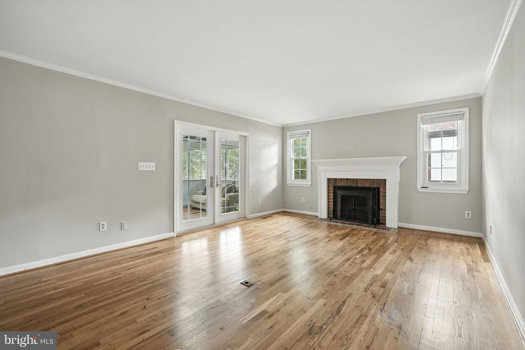 16211 SUNNY KNOLL DRIVE